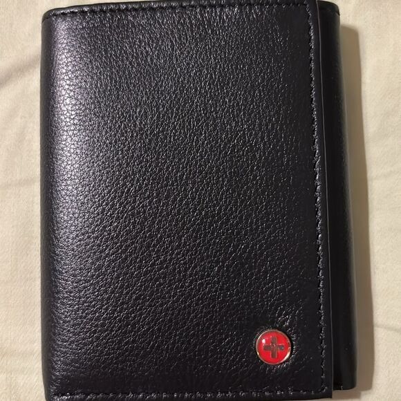 Alpine Swiss men's black trifold genuine leather wallet.  NWT - Picture 1 of 13